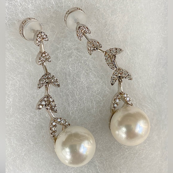 Pearl Rhinestone Drop Earrings NEW - Picture 1 of 3